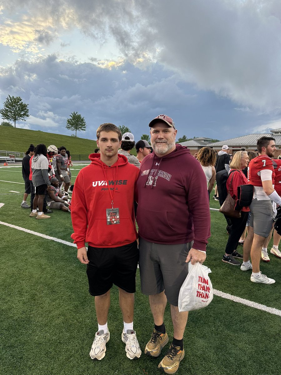 frankgenkinger5's tweet photo. Had a great time at @UVAWiseCavsFB Red vs Grey Spring Game! Thank you @Coach__Buckley and @CoachGaryBass for the great time and great talks. Looking forward to staying in touch and making out to some camps this summer. #PEWAV 

@MrCoachHolland @IsaiahTaylor_1 @coach_benavides @MVMajorFootball @Coach__Buckley @CoachGaryBass
