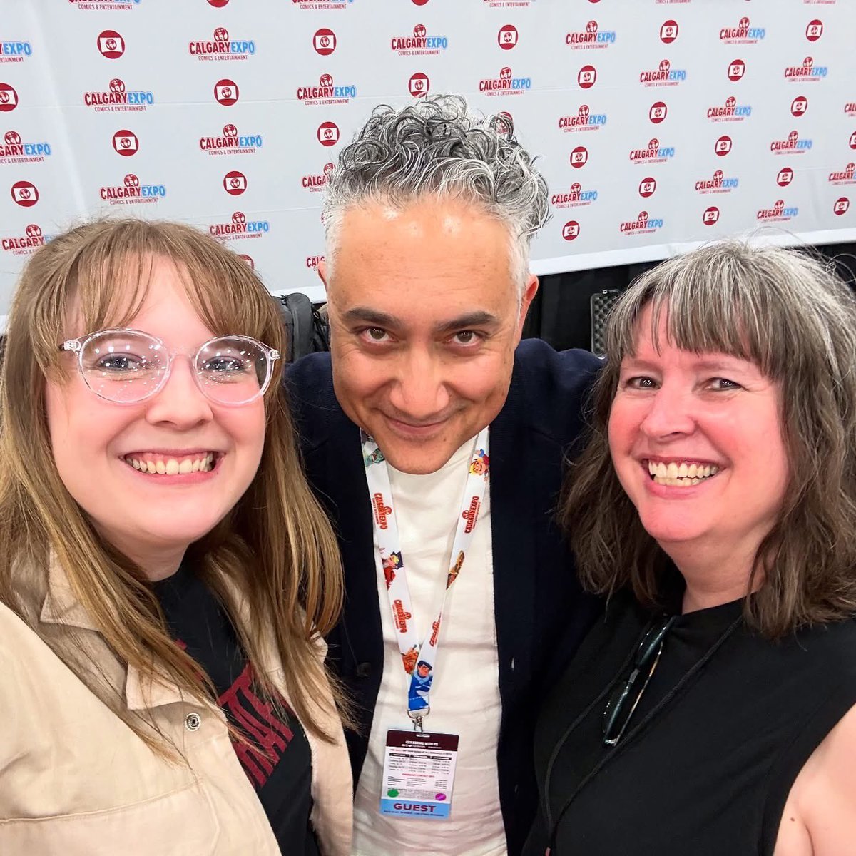one of my favorite Expo days ever! I was so happy to meet DJ Qualls and Alessandro Juliani today and I also got to meet Josh Holloway today, which, not to be dramatic, I kind of feel like I have been waiting for for 15 years. Thank you for another amazing @calgaryexpo