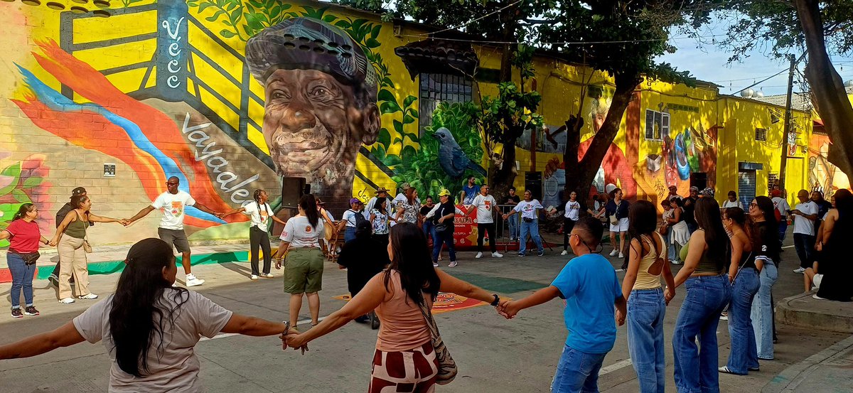 Familias disfrutaron de una jornada recreativa de juegos y tradición. 🪁

👧🏽Niños, jóvenes y adultos compartieron saberes y experiencias que conectan generaciones. 🤹‍♂️

El juego se vivió como patrimonio vivo que une a la comunidad.👨‍👩‍👦