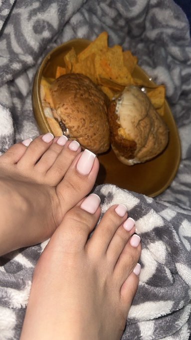 Kassie Monteiro - Enjoy ur night meal 🤪✨ https://t.co/uQCWORP5Dt