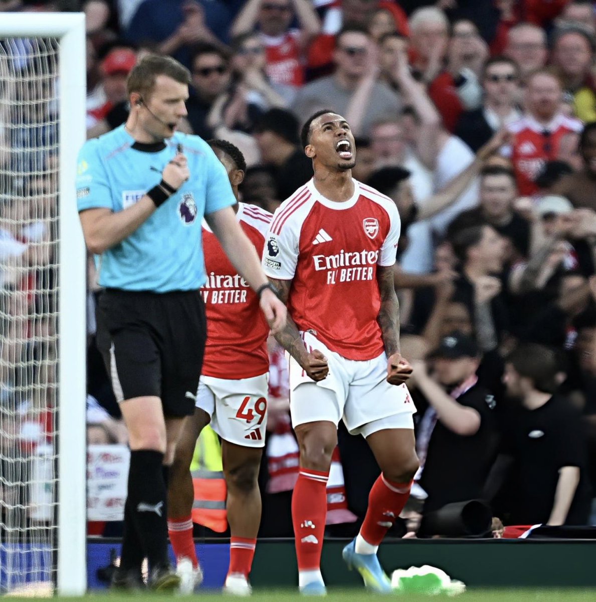 ᴘʀɪɴᴄᴇ ꜱᴀɴʏᴀ ᴍᴏᴢᴇ ™🇺🇬 tweet media