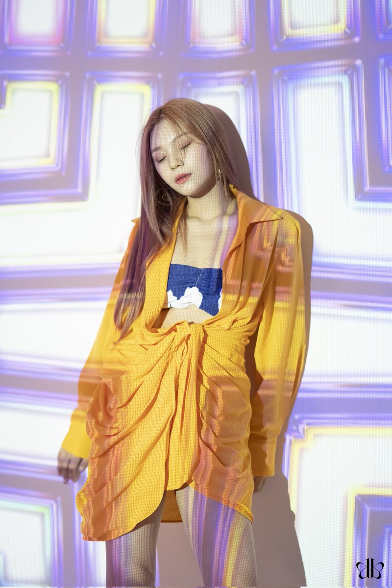 syyvvz_'s tweet image. #UMJI #엄지 #VIVIZ #비비지
@VIVIZ_official