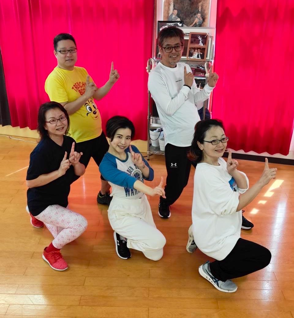AMaimai18's tweet photo. おはようございます☀
本日大人ダンスレッスンあり〼💘
⏰4/26(日)17-18:30(90min)
📍モノダンススタジオ(京王線北野駅徒歩1分)

各地の熱戦も気になりますが🫣🏀
爽やかな気候の中一緒に身体を伸ばしませんか〜🧘‍♀️
ご参加お待ちしております🤗

#八王子ダンス
#八王子習い事 https://t.co/GjewNKzkPe
