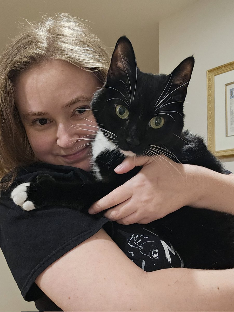 Izze 🦁🐻 tweet media