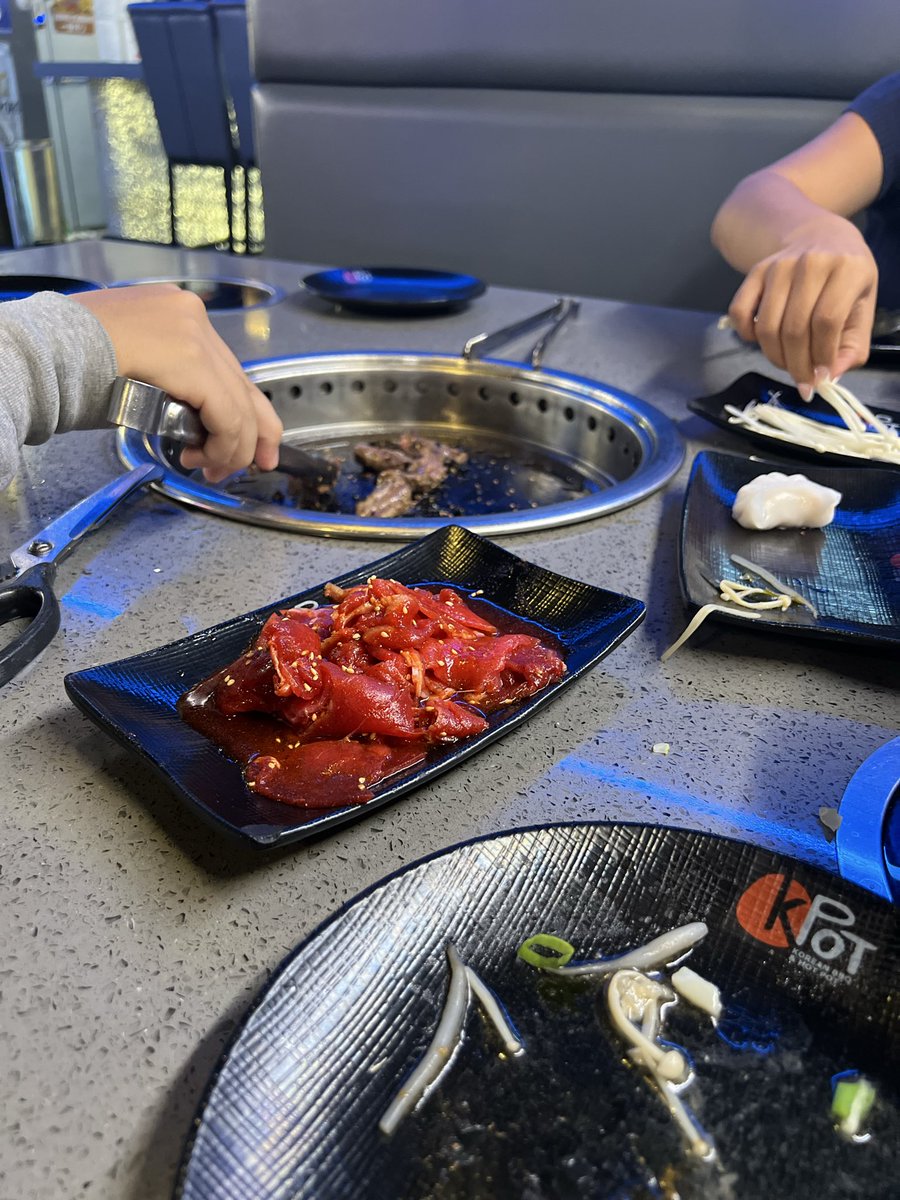 Sibling Dinner Time 💜🍜