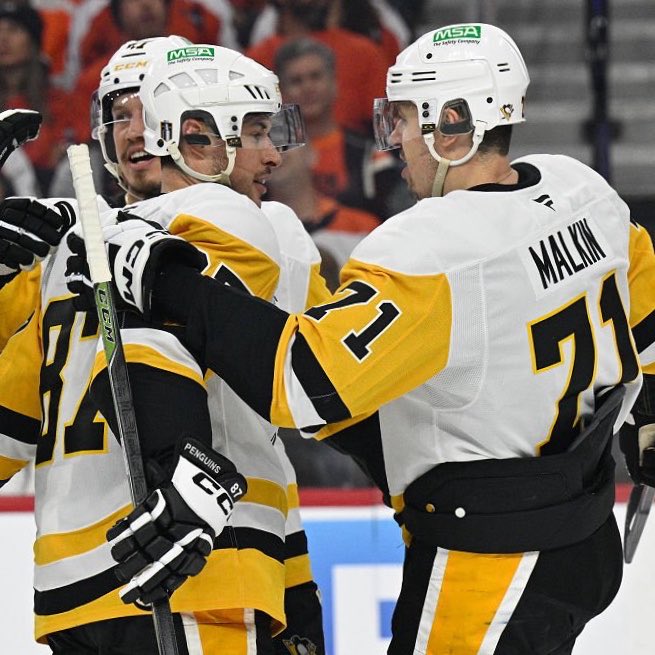 x - emma tweet media