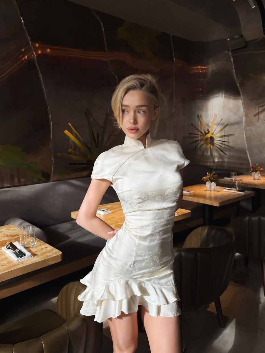 𝐅𝐢𝐨𝐫𝐞𝐥𝐥𝐚 𝐒𝐚𝐮𝐫𝐢 tweet media