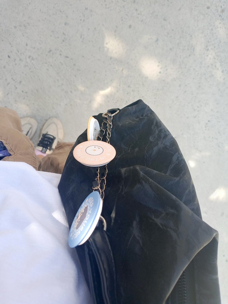 riv | no limit tweet media