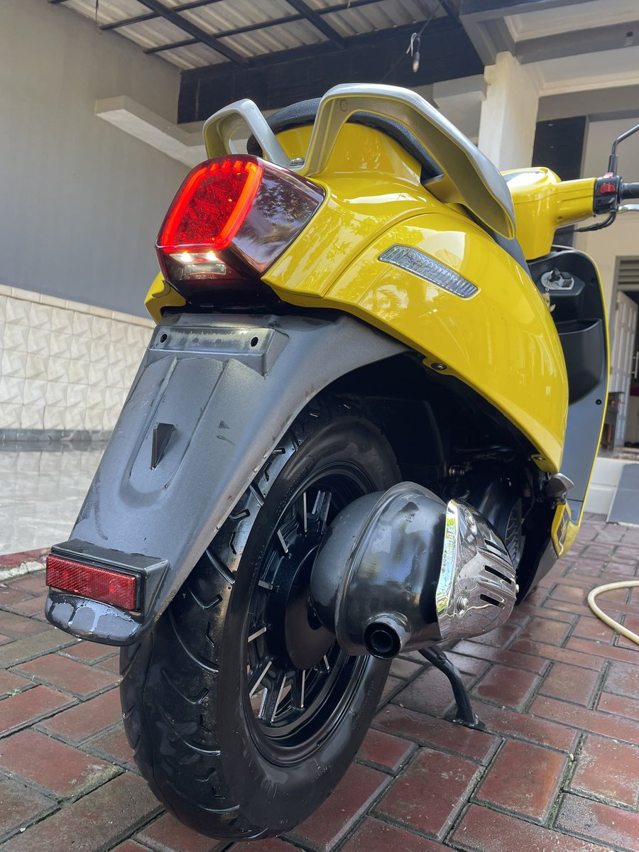 plis jangan ujan dulu
kalo mau ujan di margaasih weh sok sing badag