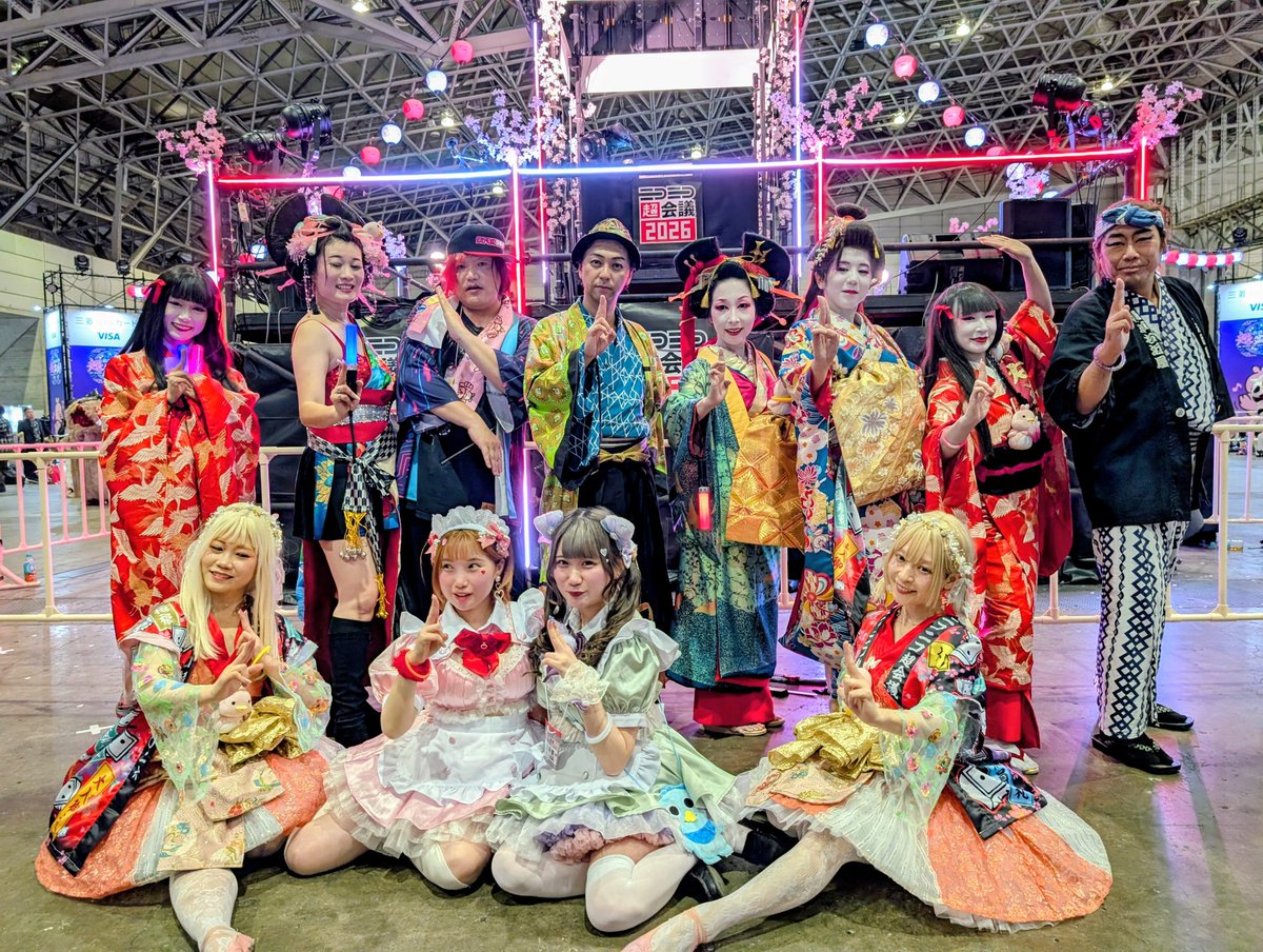 いつも浅草夜祭で楽しませてもらっている浅草右近屋さんはじめ、DJ