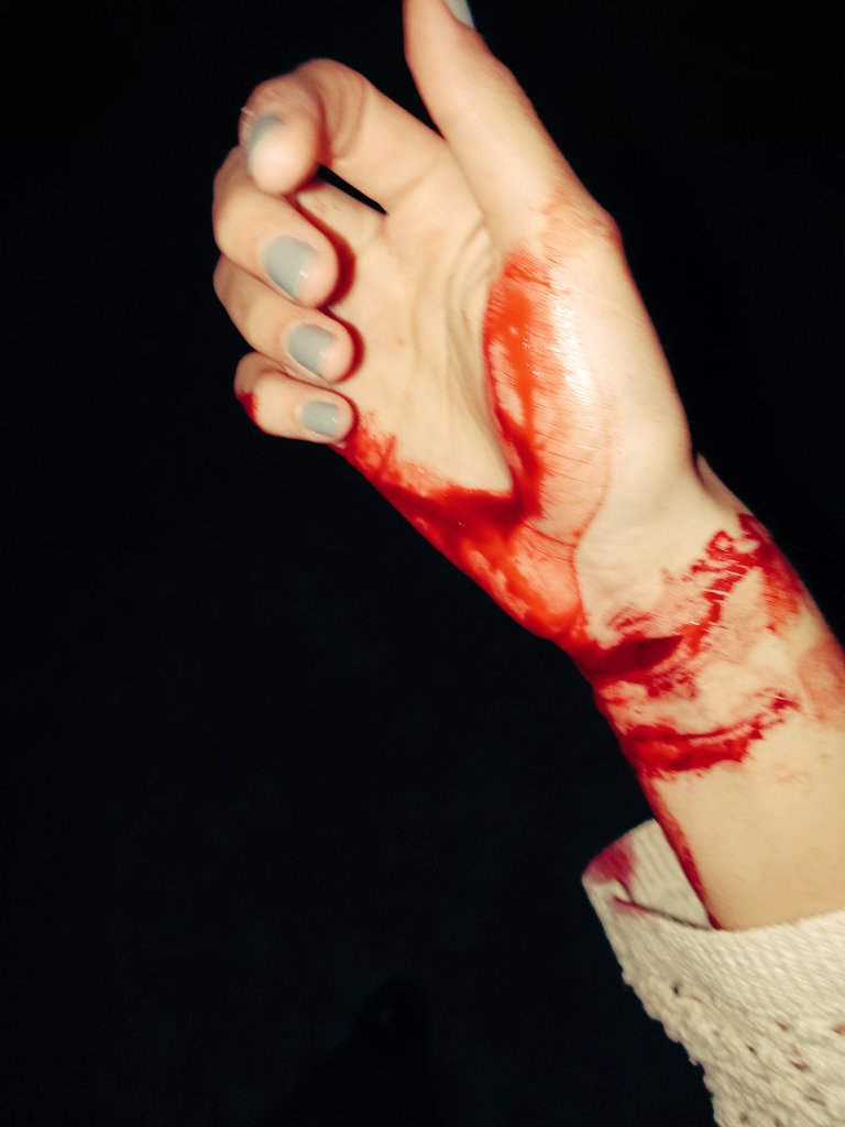 sofistudys's tweet photo. Post porque casi no la doy está vez #shtwt #clepto #suicid https://t.co/cGbOAQCOWT
