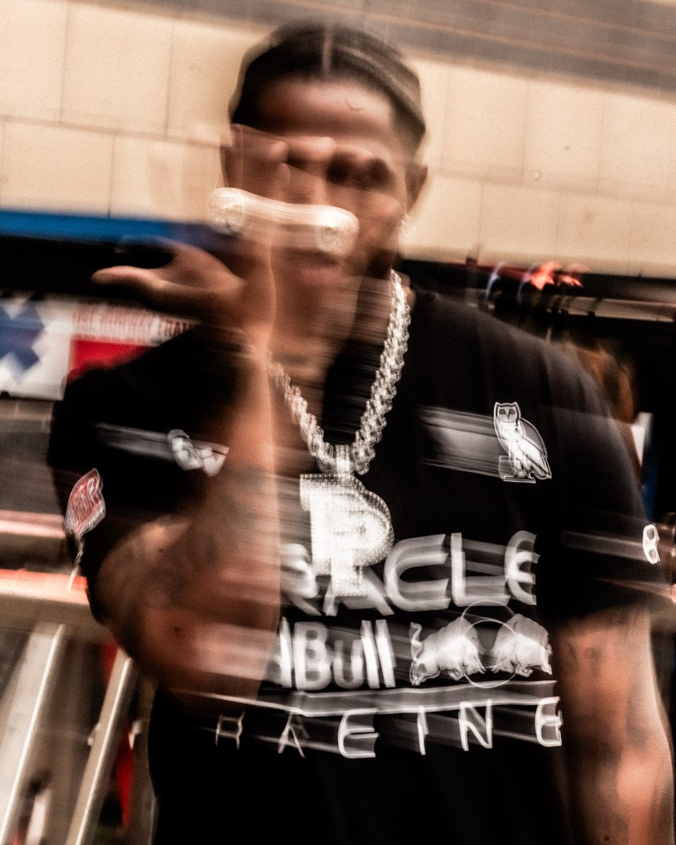 ibz. tweet media