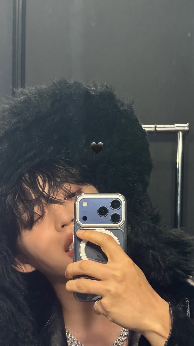 SCoupsBrasil's tweet photo. 📲 | Scoups via stories do Instagram. (sound_of_coups)

[25.04.26]
#에스쿱스 #SCOUPS #세븐틴 #SEVENTEEN @pledis_17 https://t.co/P2EeupHqst