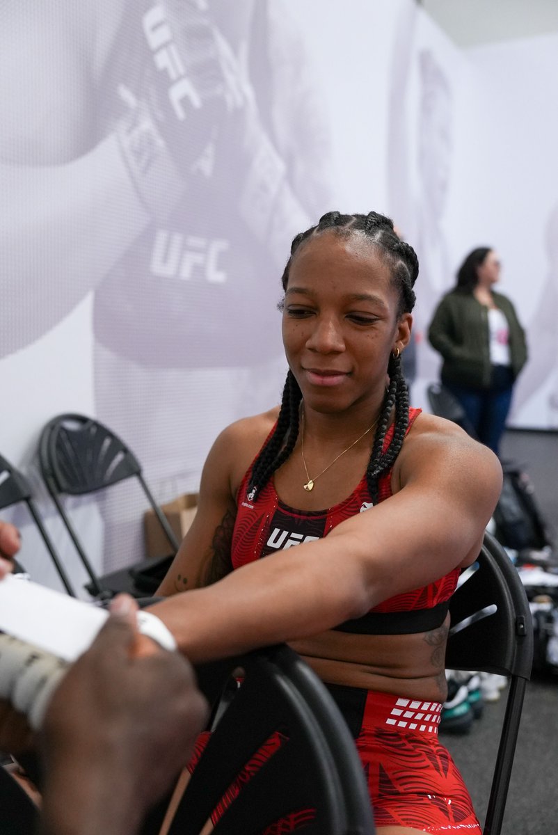 UFC Español tweet media