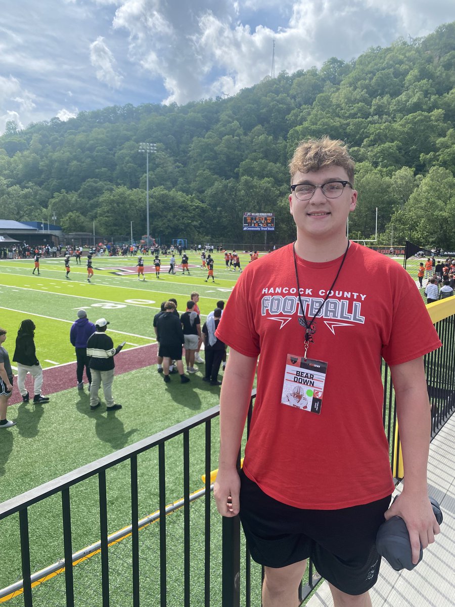 bradyeubanks03's tweet photo. Had a great time at @UPIKEFOOTBALL thank you to @CoachMikeHarris for the invite. Can’t wait to come back for camp! https://t.co/XWJDfEdDbu