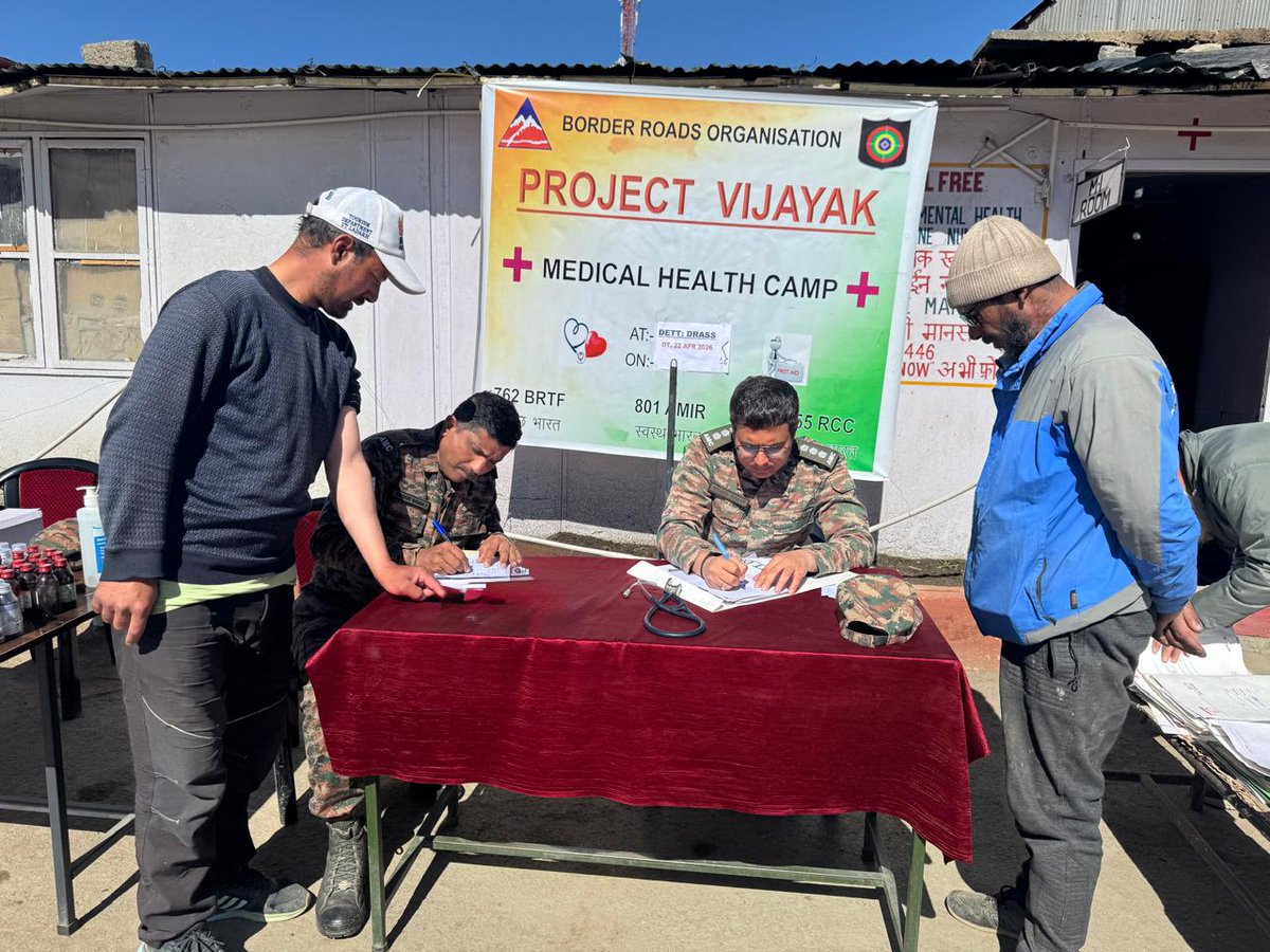 BROindia's tweet image. #BROIndia #HealthAwareness #ServiceBeforeSelf

Healing beyond roads in the harsh high-altitude terrain of Drass 🏔️
Project Vijayak@BRO conducted a Health Lecture &amp;amp; Medical Camp for BRO personnel, CPLs and locals, reinforcing care where it matters most. Participants were