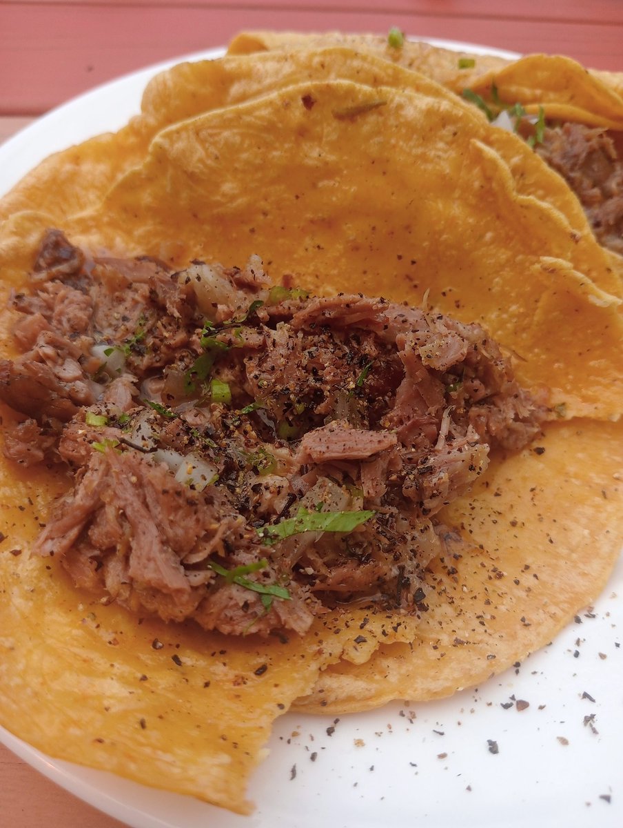 WILLGOURG2025's tweet image. Estuvé experimentando la pimienta así con caldito 🙏🏻 #tacos Agneau