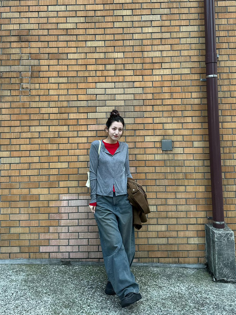 m__m916's tweet image. GUのこのデニム盛れる、可愛い♪♪
¥2,990がアプリ会員特別価格で¥1,990、、破格☆
GOLDEN WEEK第1弾が4/24~4/30で始まってるよﾜｸﾜｸ
他にも欲しいのが沢山あるദ്ദി ˃ ᵕ ˂ )
#PR #GU #GOLDENWEEK