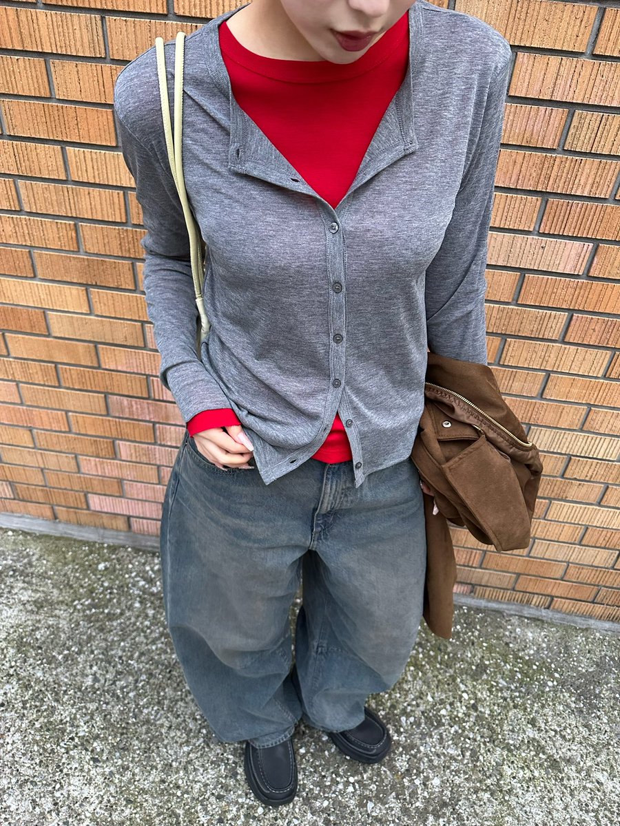 m__m916's tweet image. GUのこのデニム盛れる、可愛い♪♪
¥2,990がアプリ会員特別価格で¥1,990、、破格☆
GOLDEN WEEK第1弾が4/24~4/30で始まってるよﾜｸﾜｸ
他にも欲しいのが沢山あるദ്ദി ˃ ᵕ ˂ )
#PR #GU #GOLDENWEEK