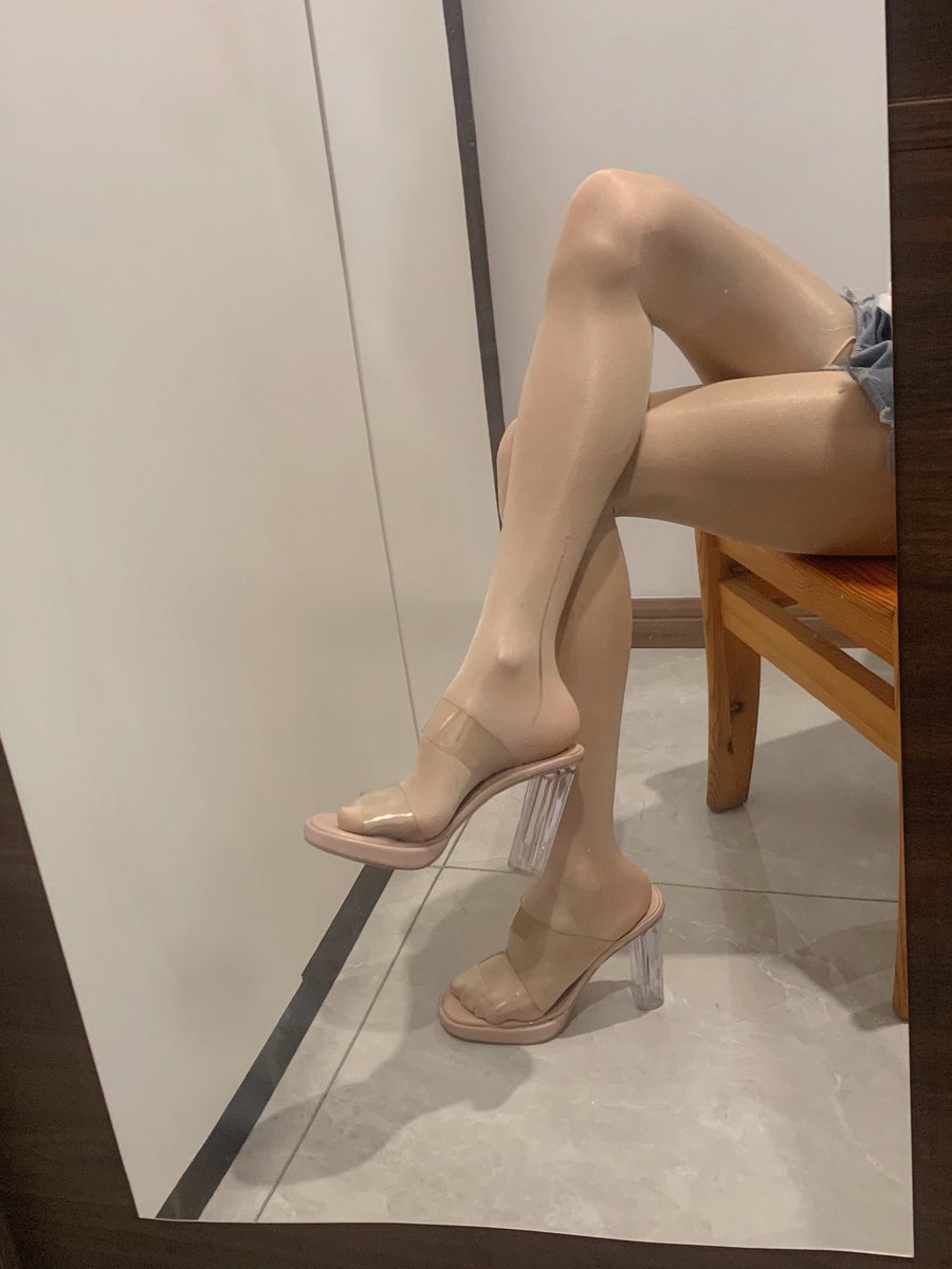 小郁有点郁 (互推) tweet media