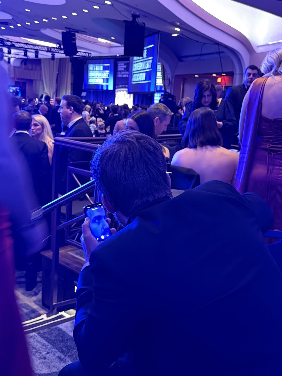 ThatsErica's tweet photo. Pictured: aftermath of the chaos at the White House Correspondents Dinner. https://t.co/JaJUhkzuFv