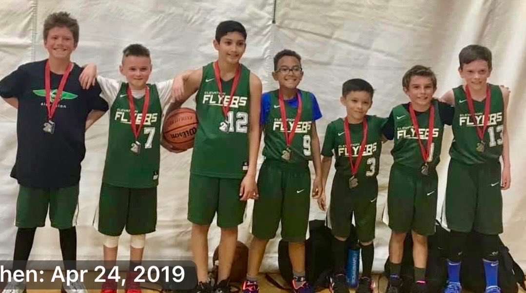 denverrefugee's tweet photo. Way back time machine @Elevationbball ... smallest dude is now 6'1" #smallballer https://t.co/KadibNWIqk