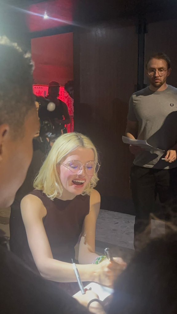 Maisie Peters Brasil 🌱 tweet media