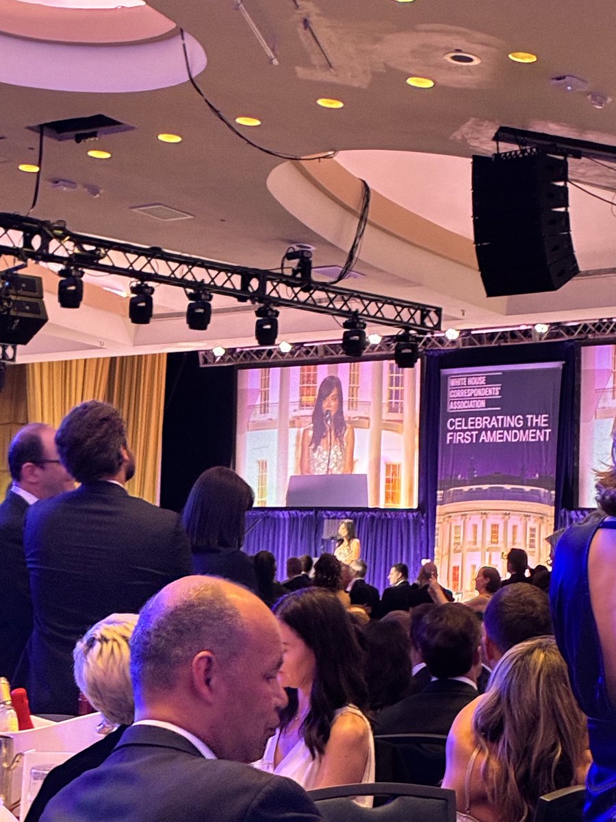 Sara Fischer tweet media