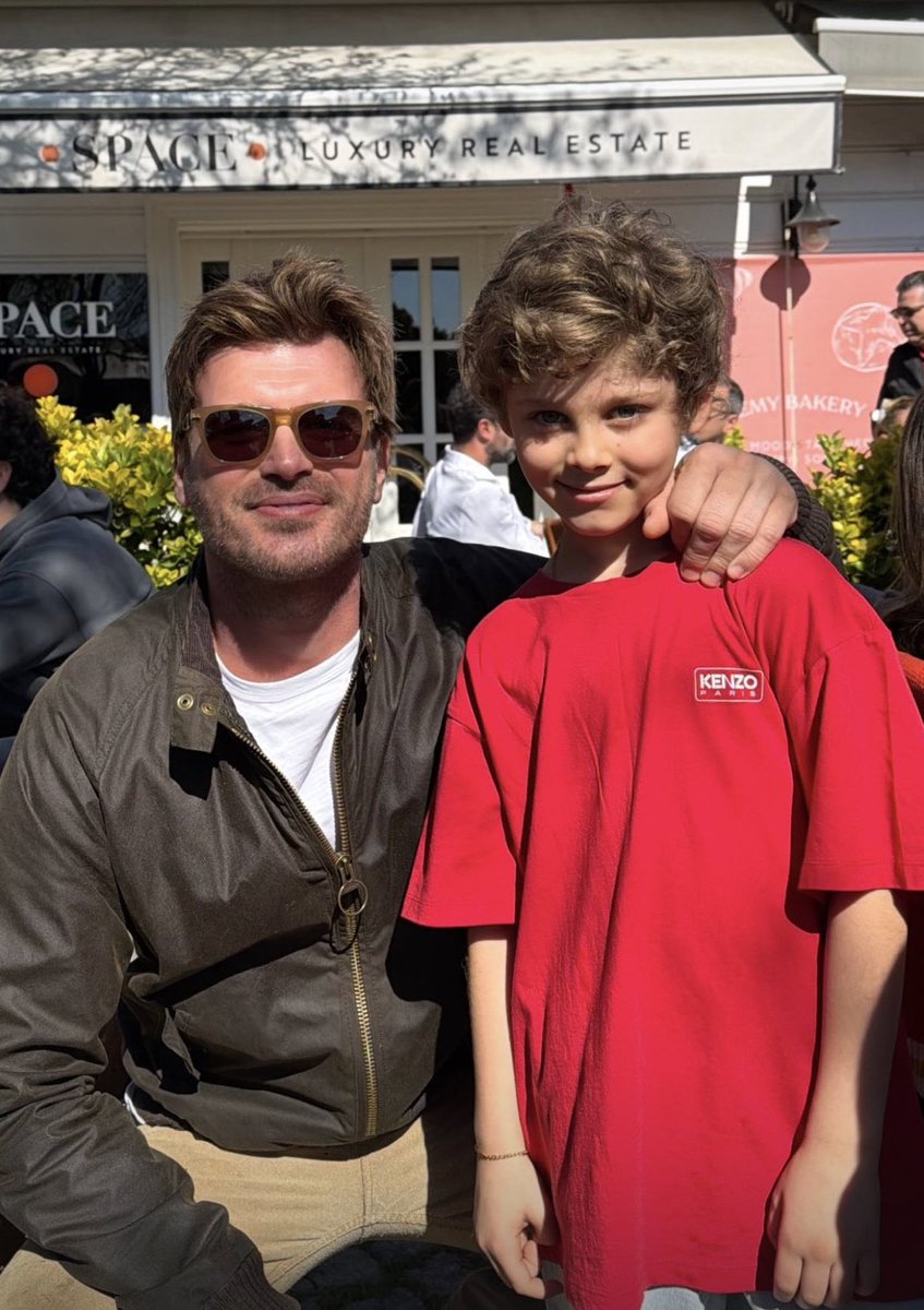 kivanc_global's tweet photo. #KıvançTatlıtuğ 😍🥰 İstanbul'da https://t.co/s2jemANonU