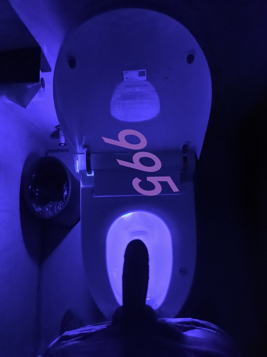 995xxx tweet media