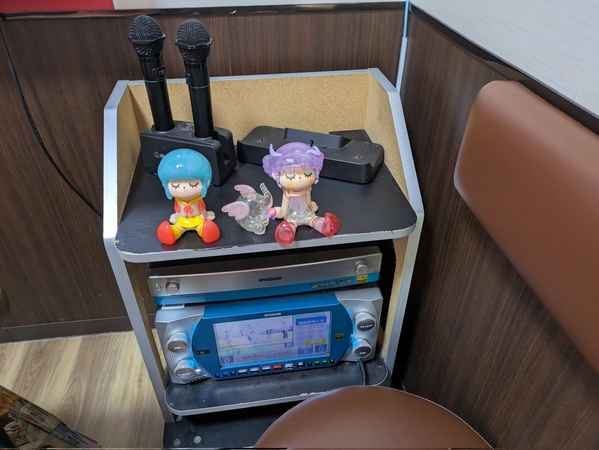 creamyhiroshi's tweet photo. 昨日のひかりちゃん(ルミナスター)のライブのセトリそのまま歌ってみた。マミ曲歌ってると幸せだなあ。今日はリアルクリィミーマミの太田貴子さんのライブだしね。楽しむよ 今日お会いする方宜しく JOYSOUNDなら囁いてジュテームもあるんだ #太田貴子 #クリィミーマミ #JOYSOUNDBASE #JOYSOUND https://t.co/QkHMLBCi2h
