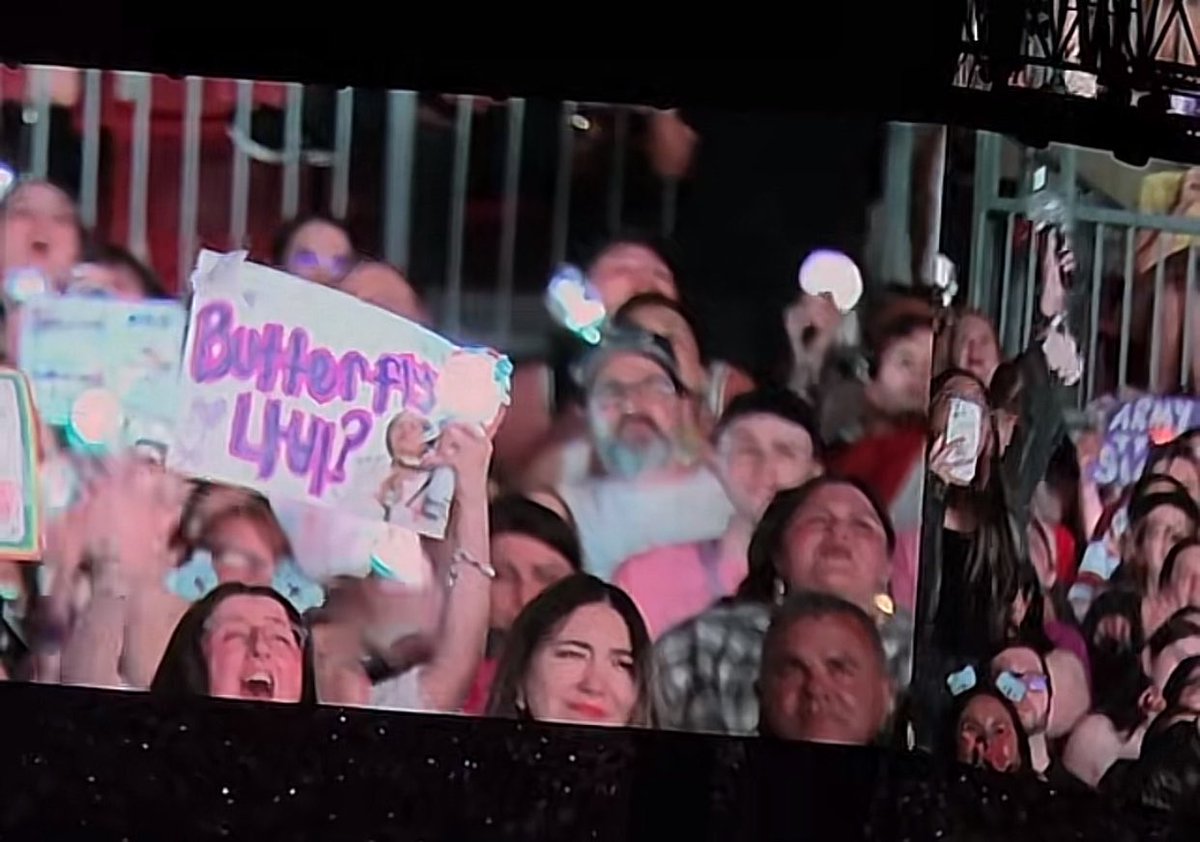 bts cafe⁷ tweet media