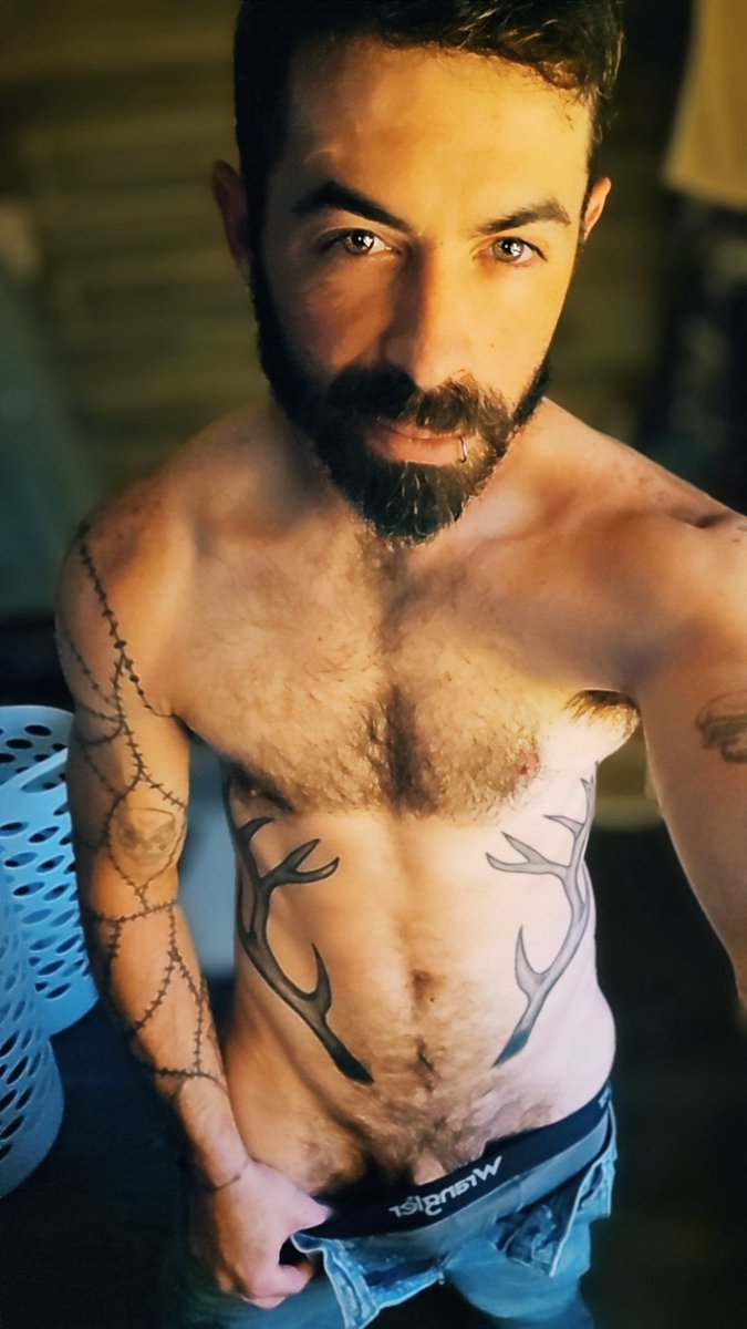 Goth mum 😈 tweet media