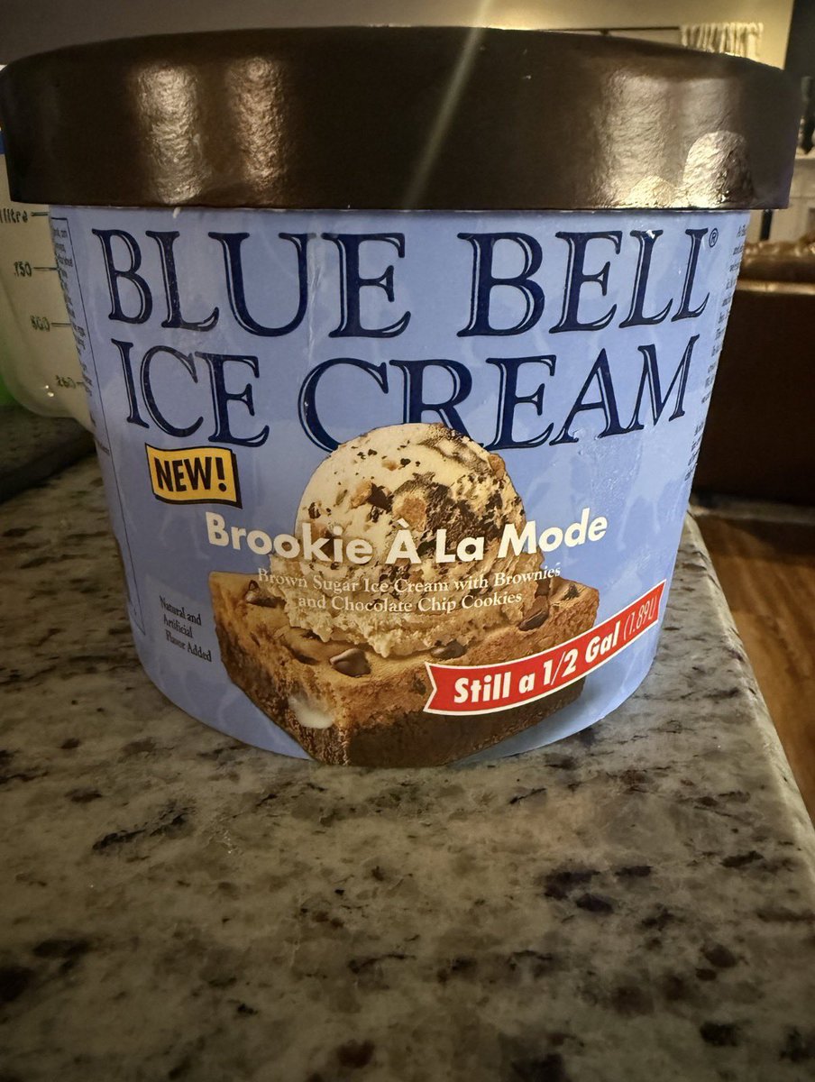 Anna Huffstutler tweet media