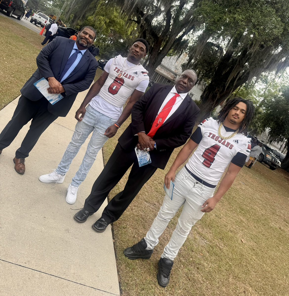 jglenn4242's tweet image. Three Trojan 🐐 and some dude from Clearwater, FL. Quitman I love Y’all. #RIP Mr. Terry Turner