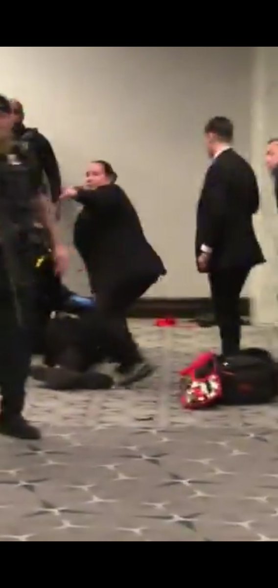 Simple Roofer tweet media