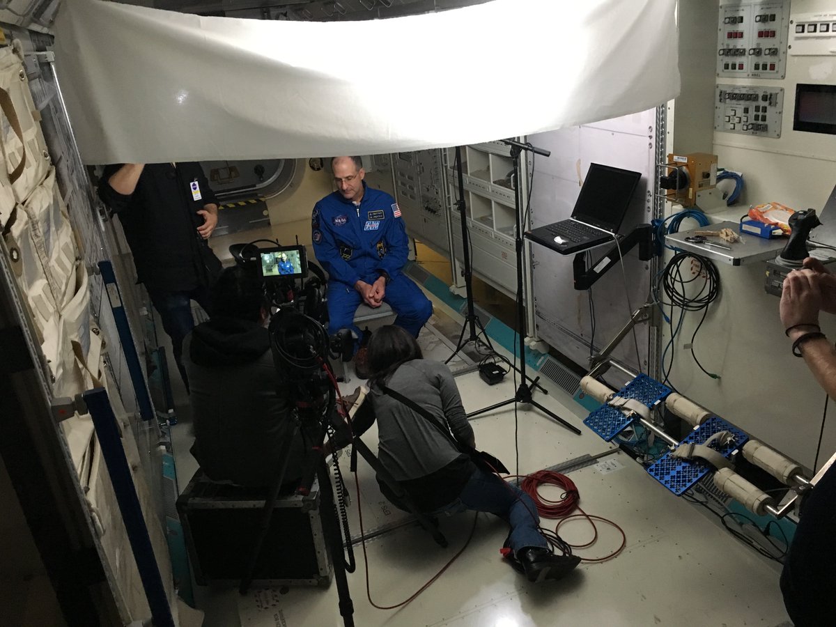 James_Hawke1's tweet image. 'Space' is a fake paradigm of human existence. 

Yes, it is that serious. 

*Ideas of a fake reality is the ultimate mind fuck.
🌿🦋
#control