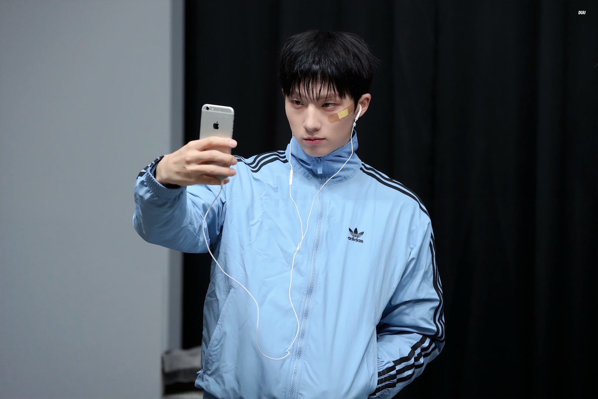 뜌.. tweet media