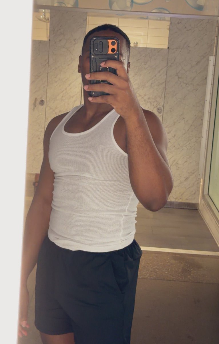 IamLeSeven's tweet image. April Daily Deposits Day 25 
Day 115/365  #NoDaysOff staying consistent today was hard for me to show up better than late than never 
I also hit 10,000 steps today haven’t do that in 2weeks