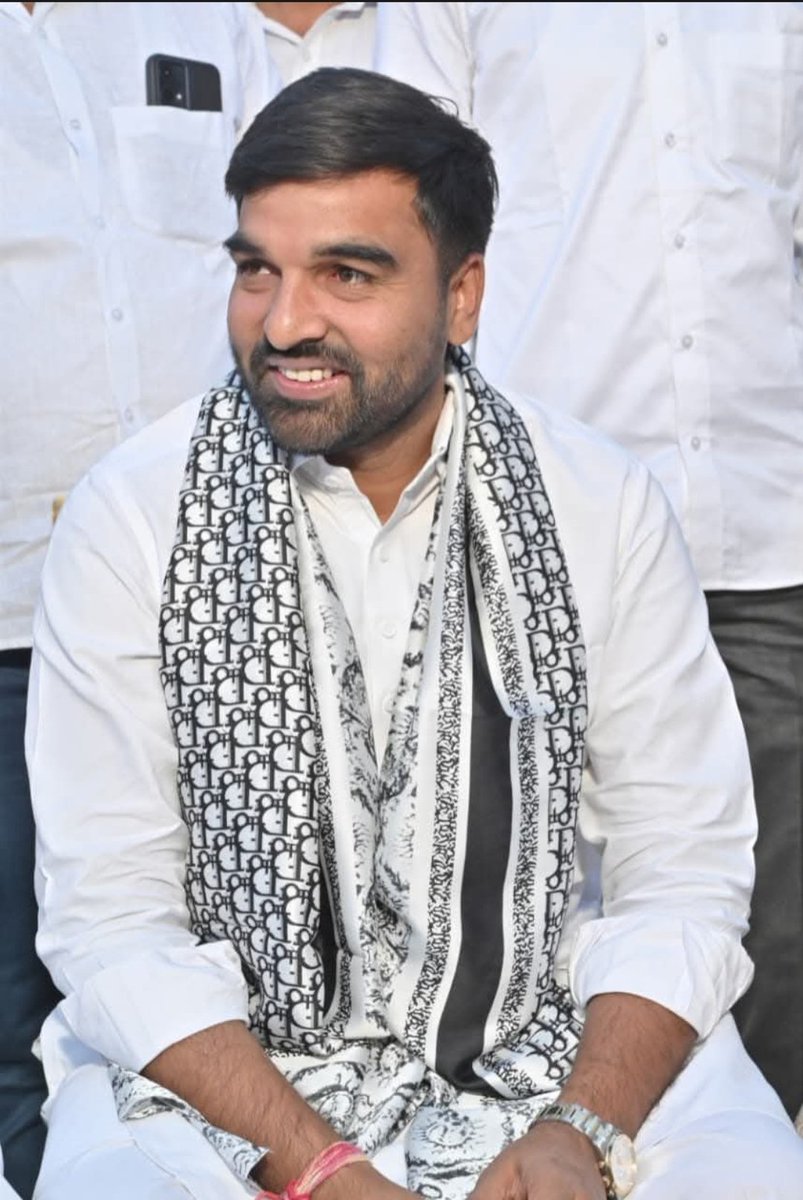 sanatanisunil's tweet photo. संघर्ष के साथी,हनुमानगढ़ ही नहीं सम्पूर्ण राजस्थान के युवाओं की आवाज,राजस्थान के उज्ज्वल भविष्य के ध्वजवाहक,हर चीज से ऊपर उठकर युवा की समस्या को खुद की समस्या समझकर खुद को उसमें झोंकने की ललक रखने वाले ऐसे हमारे बड़े भाई @AbhimanyuP00NIA जी को जन्मदिन की अशेष शुभकामनाएं https://t.co/lS47lE1j72