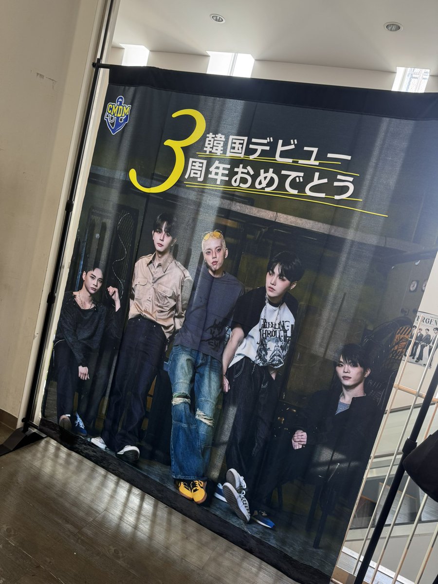 ariari_LOTUS's tweet image. 3周年おめでとう🩷
逢いに来ました❤️❤️❤️

#CMDM #Leash #CMDMIive