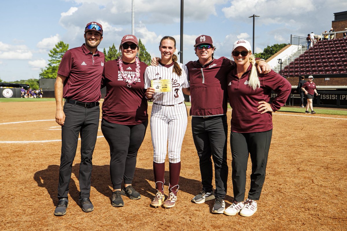 HailStateSB's tweet photo. #StarkVegas is the final stop on @theAUSLofficial Golden Ticket Tour!

#HailState | #StateToTheShow https://t.co/WnFdlFLrtb