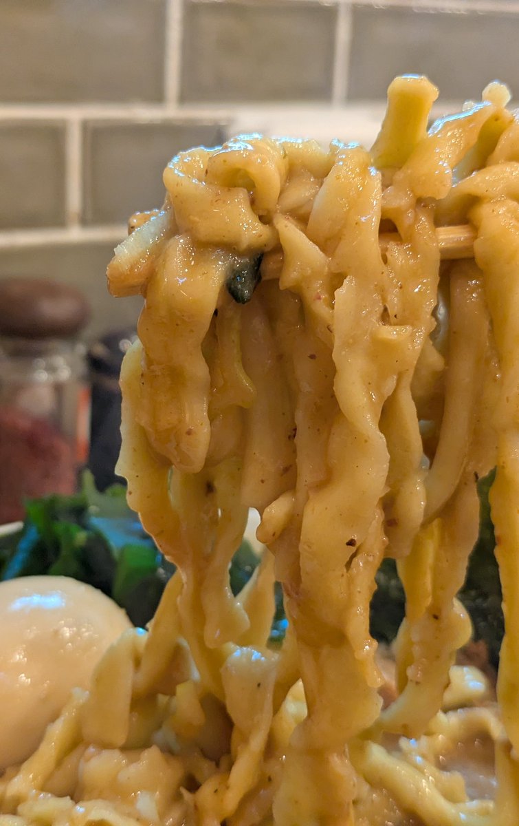 朝の時間帯でしか､
食べる事が出来ない｡
この海老味噌󠄀ラーメンより旨い
他のお店を知らない。

この海老味噌󠄀ラーメン､
めちゃくちゃ旨い。