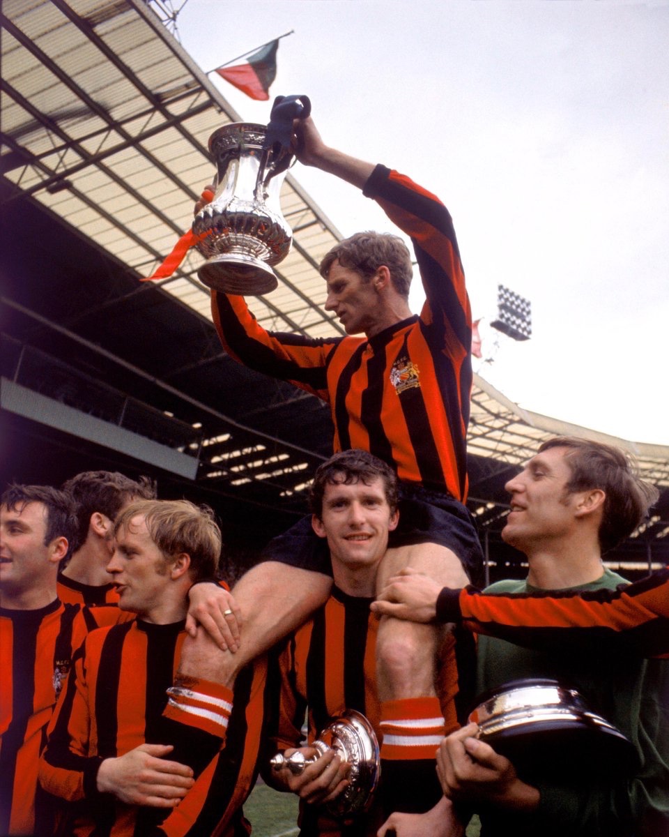 cityreport_'s tweet image. #OnThisDay in 1969, #ManCity won the FA Cup! 🏆