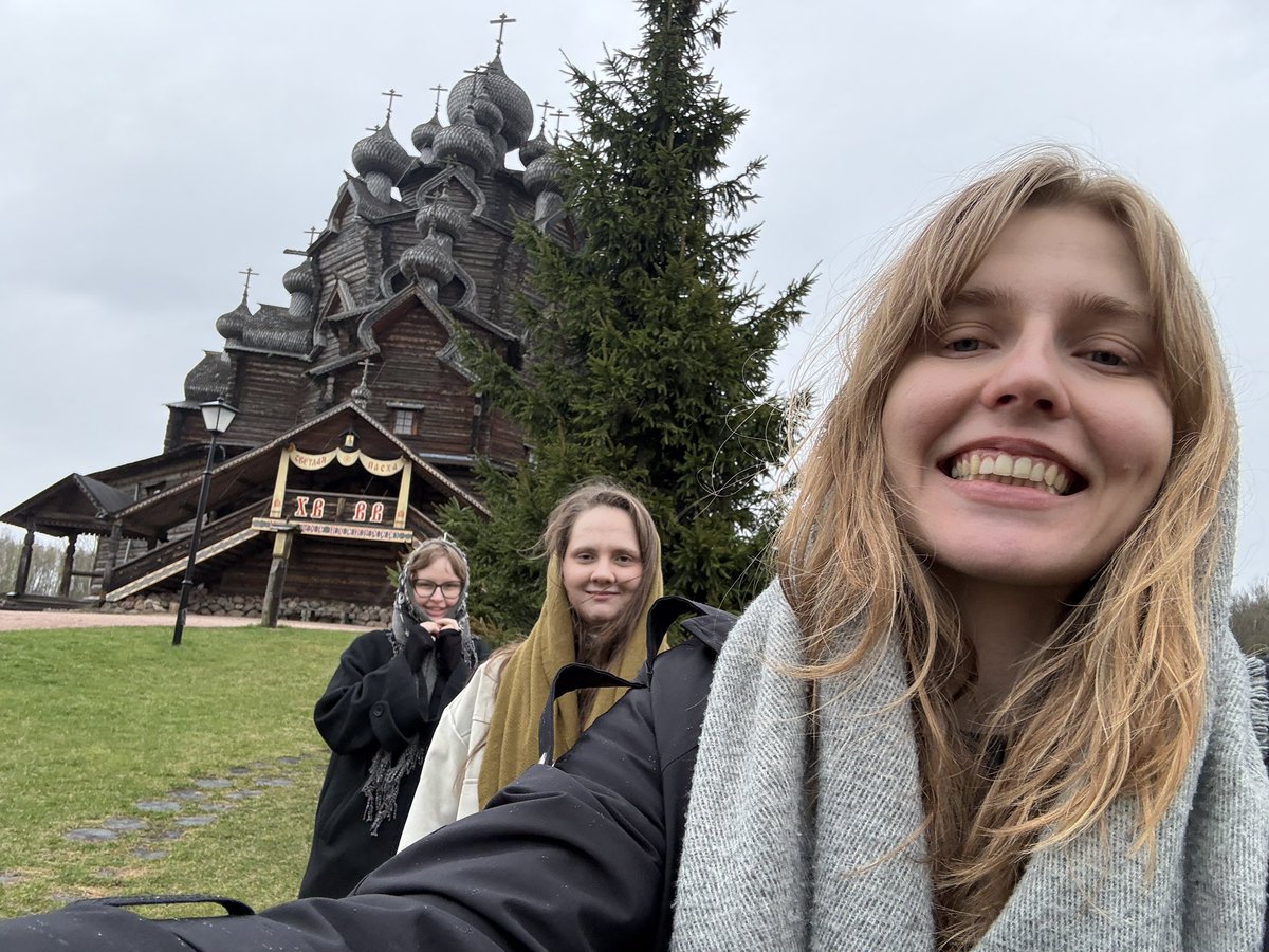 аннушка tweet media