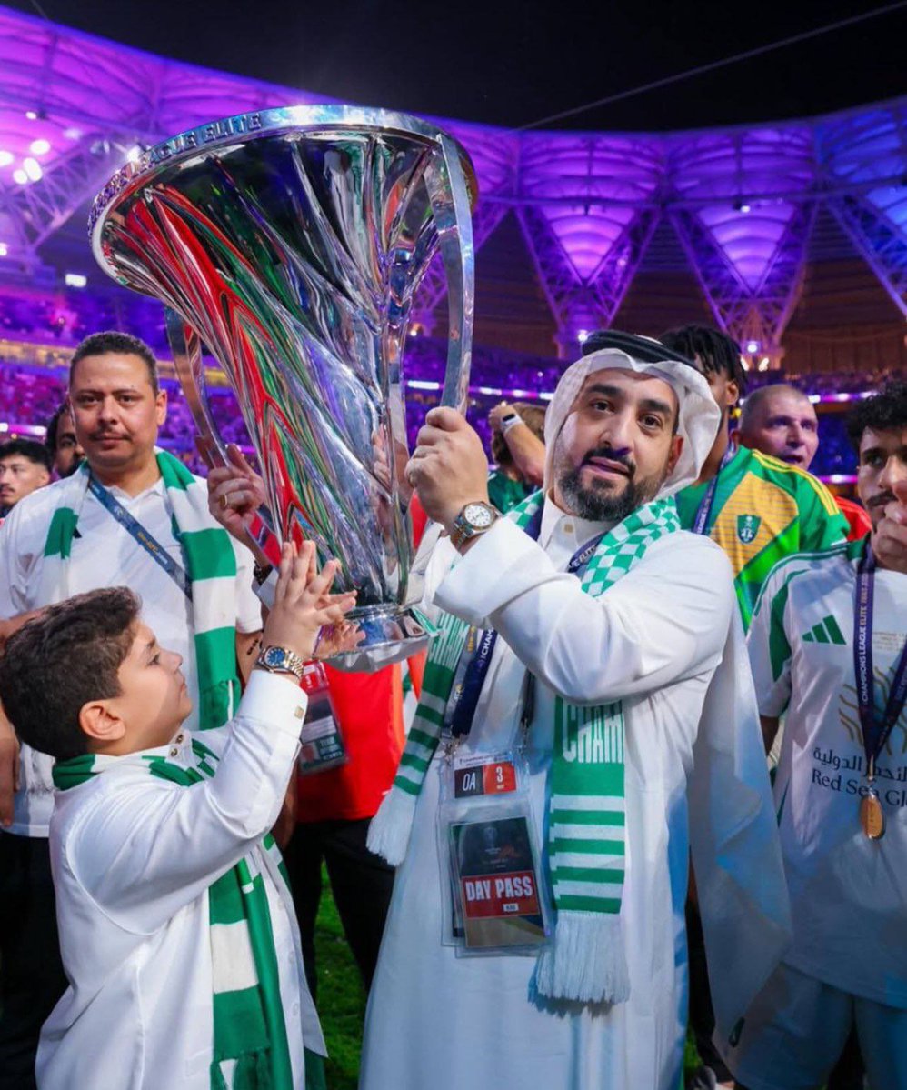 عمرو tweet media