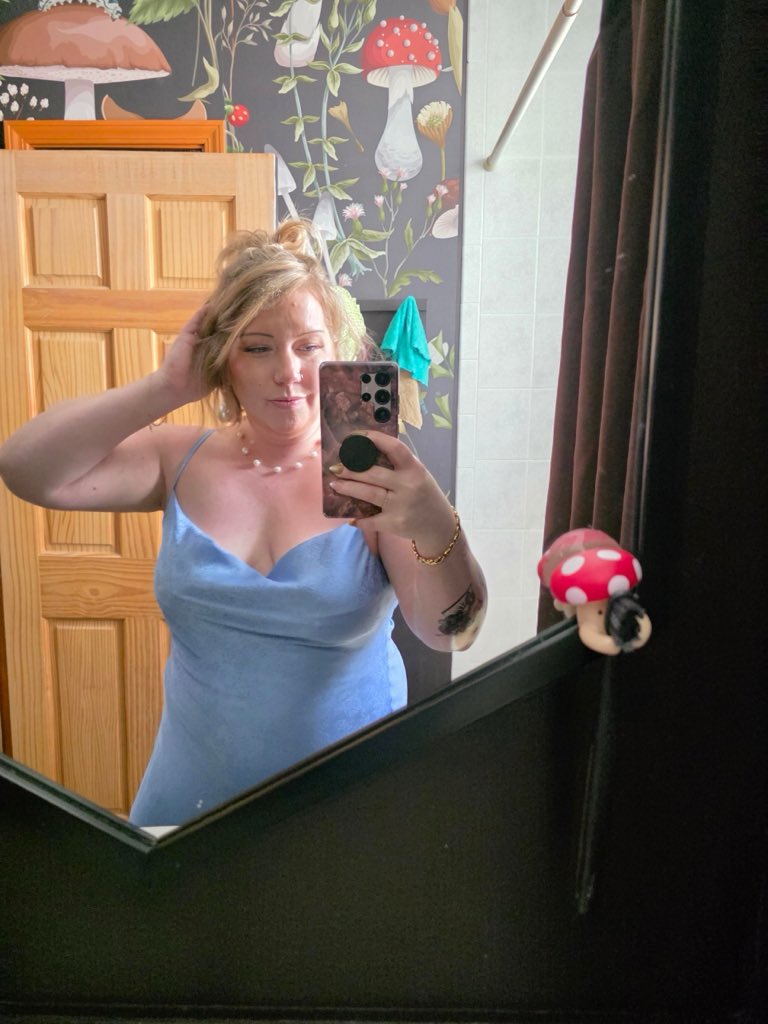Anne 🫦 tweet media
