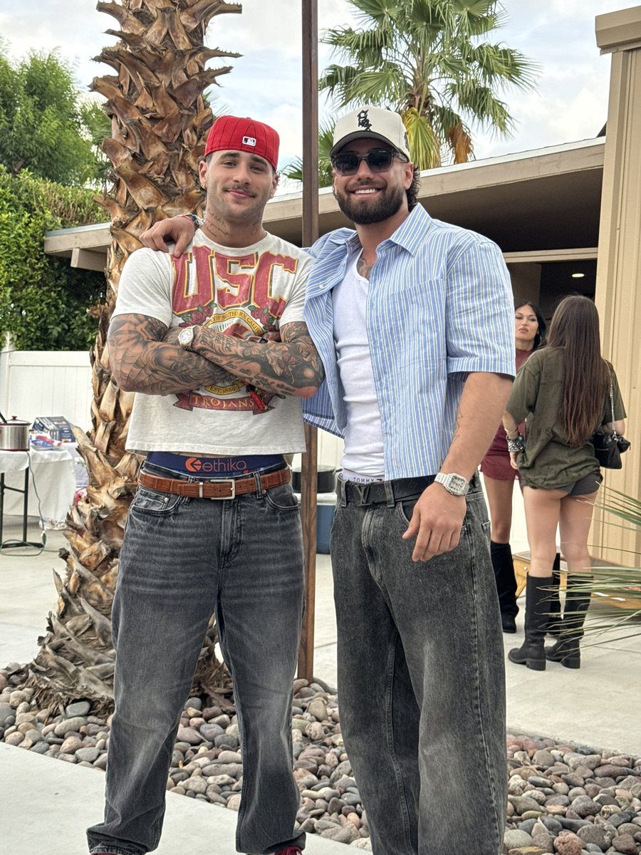 Romeobaca tweet media