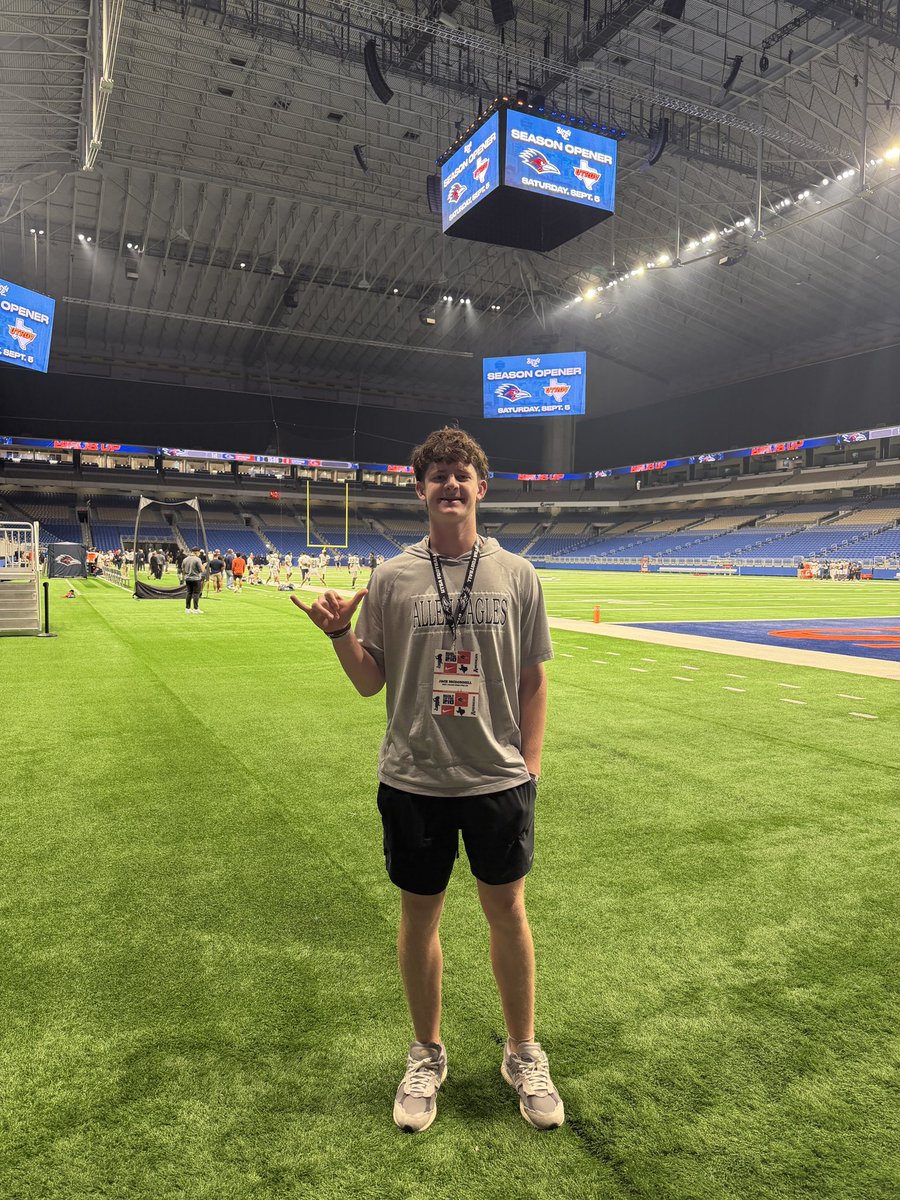 JackMcD27's tweet photo. UTSA Spring Game 
Thank you @Coach_Cotton713 and @CoachBrownUTSA for having me out at @UTSAFTBL spring game! Had a blast and can’t wait to be back!

@KICKNATION @RecruitAllen @alleneaglesfb @CoachLWig @Coach_Gonzales @CoachTraylor @HKA_Tanalski @AustinPhil1ips @william__hodges https://t.co/LLlI5OasLd
