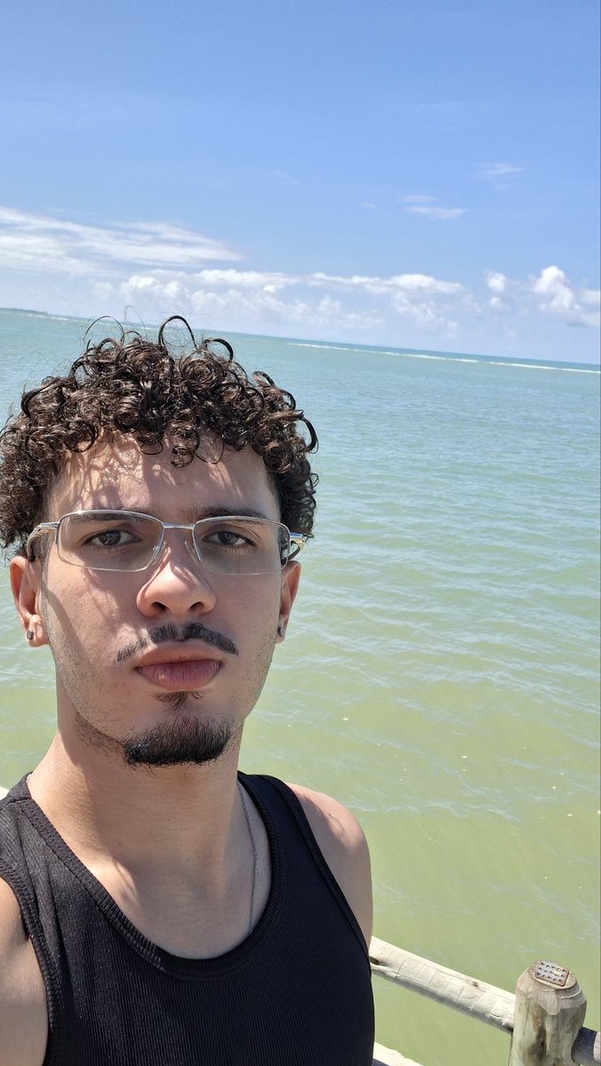 nsguilu's tweet photo. Cabelo bagunçado mas vai essa ai mesmo 🫣❤️ https://t.co/CJ9FMLjkmu